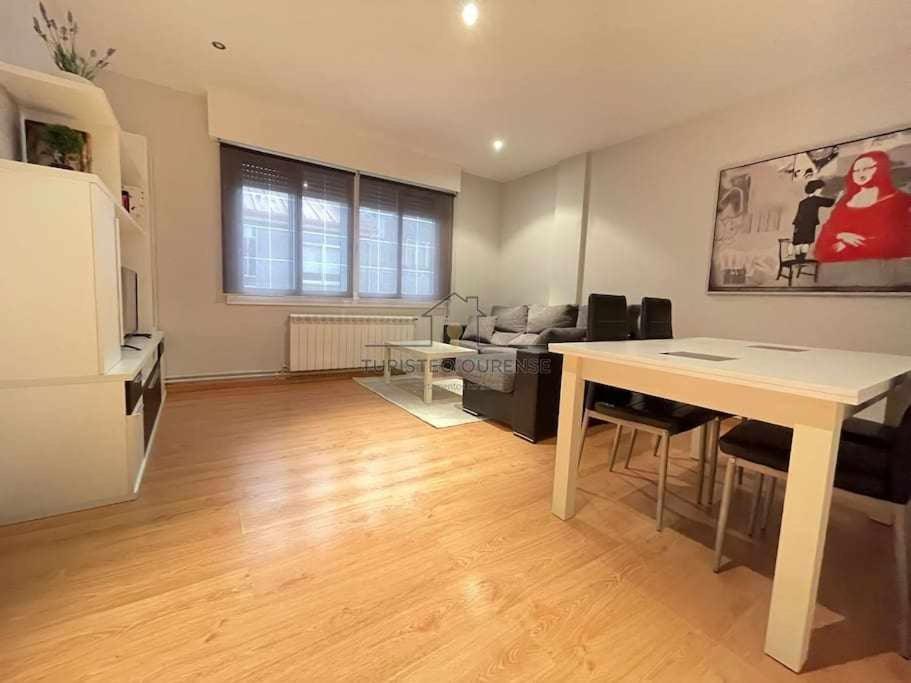 Ferienwohnung O Cuarto De Abastos Ourense Exterior foto