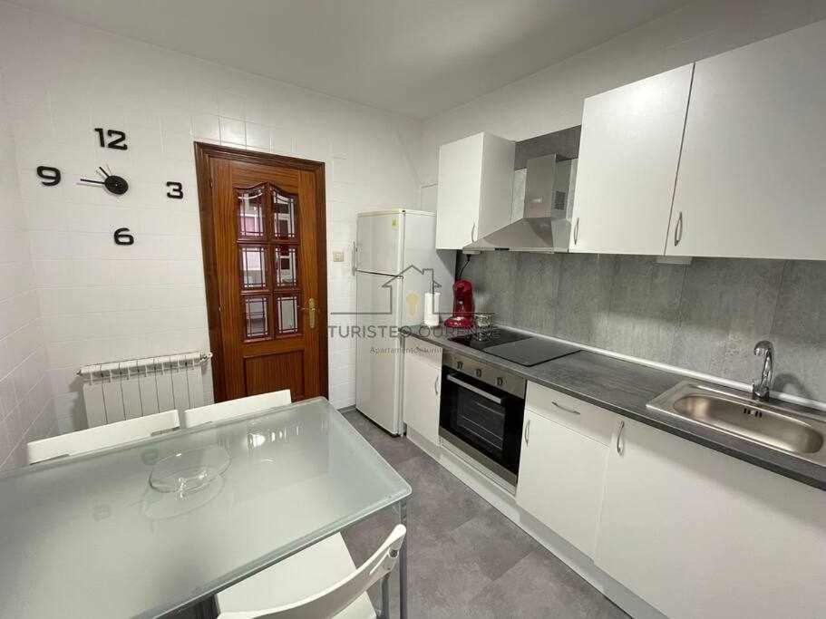 Ferienwohnung O Cuarto De Abastos Ourense Exterior foto